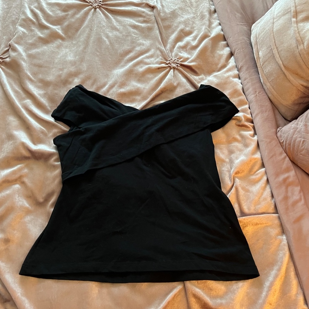 H&M Top - Picture 2 of 4